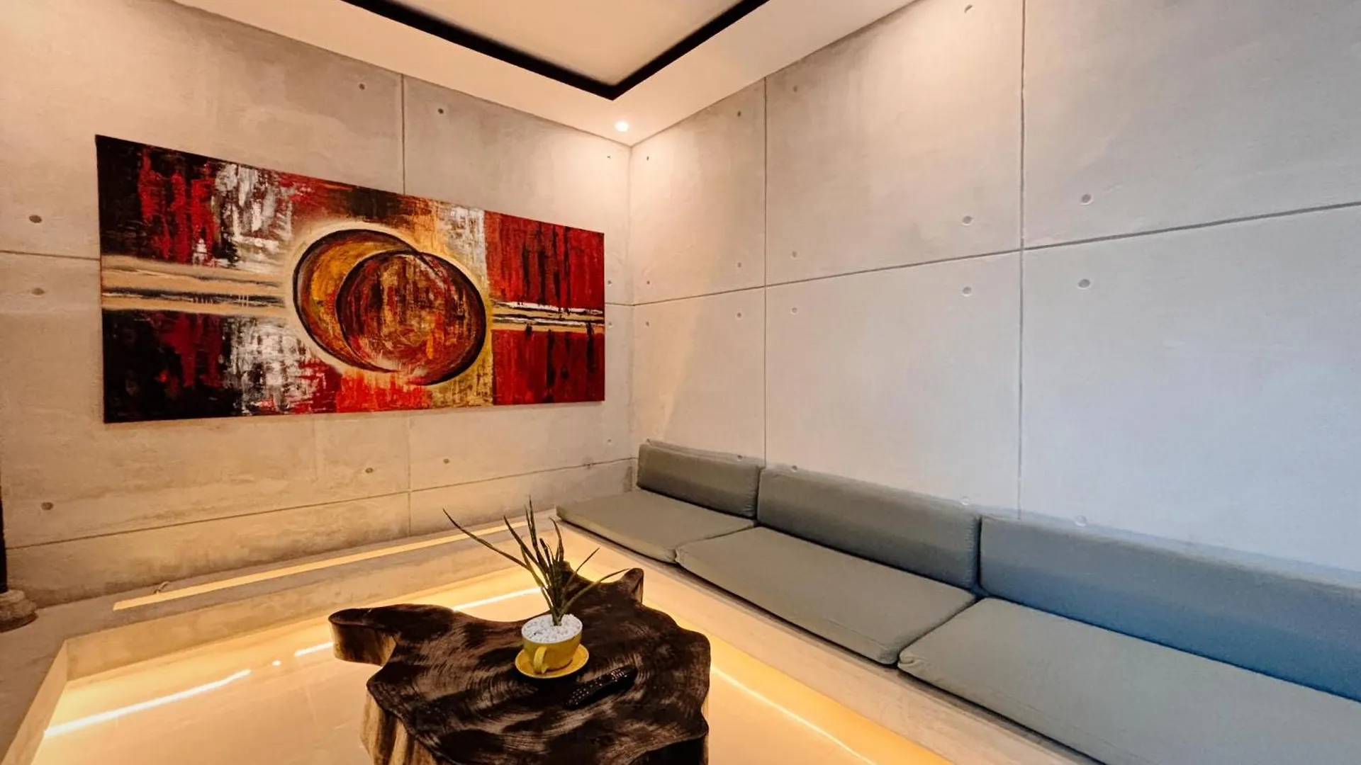 Modern 2 Bedroom Villa Seminyak Center.